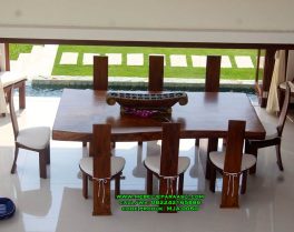 Meja Makan Kayu Trembesi