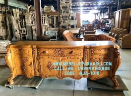 Meja bufet ukiran mewah jati solid, meja bufet, bufet pendek mewah, bufet mewah kayu jati, bufet pendek ukiran mewah, mebel Jepara asli