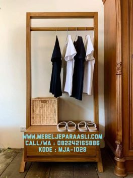 gantungan baju jati minimalis