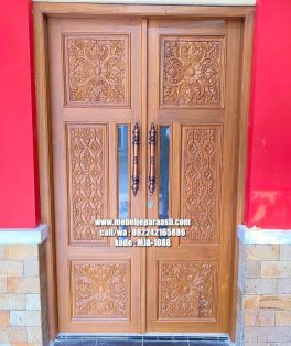 pintu utama ukiran klasik